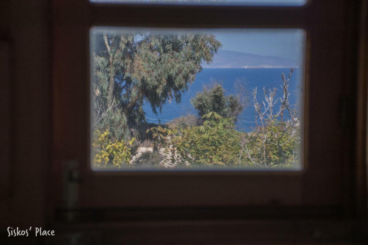 Siskosplace Koloumpos Bagian luar foto