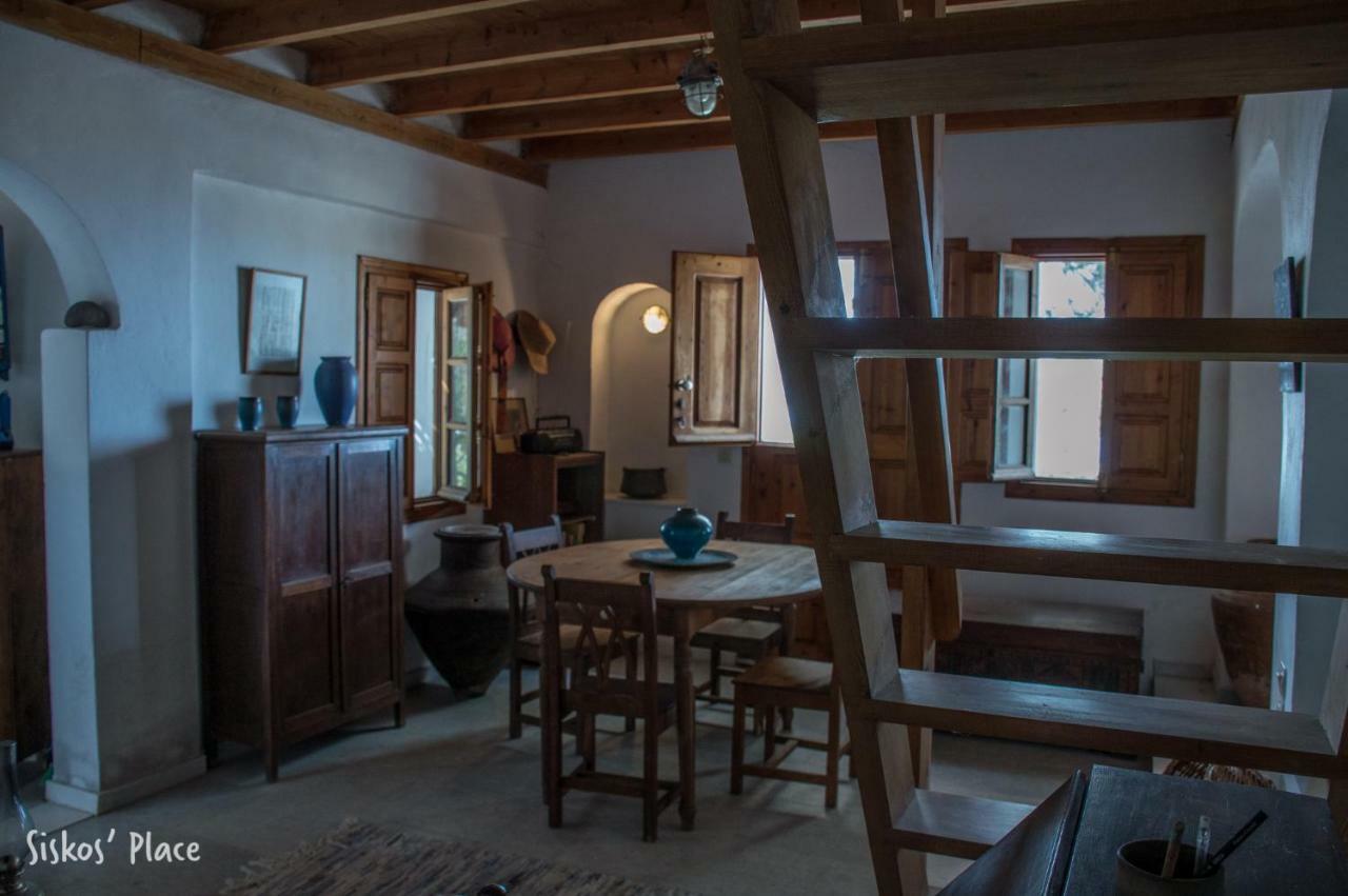 Siskosplace Koloumpos Bagian luar foto