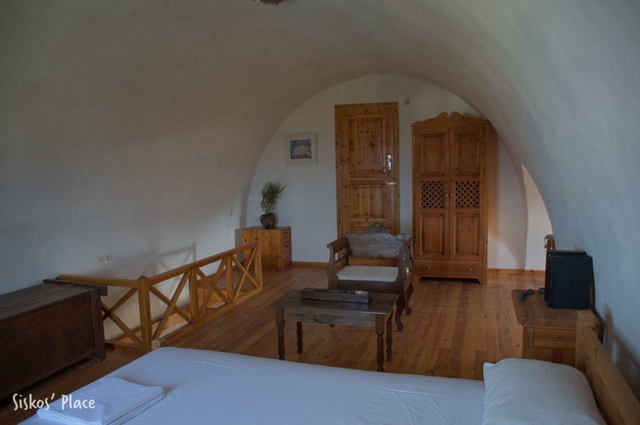 Siskosplace Koloumpos Bagian luar foto